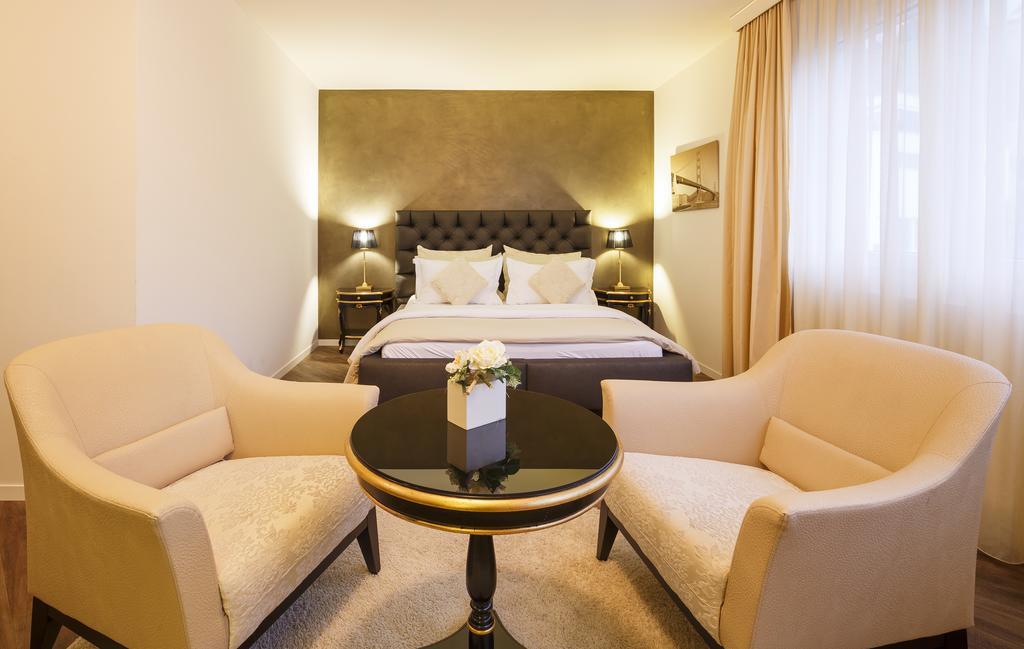 Business Hotel First Фойзесберг Стая снимка